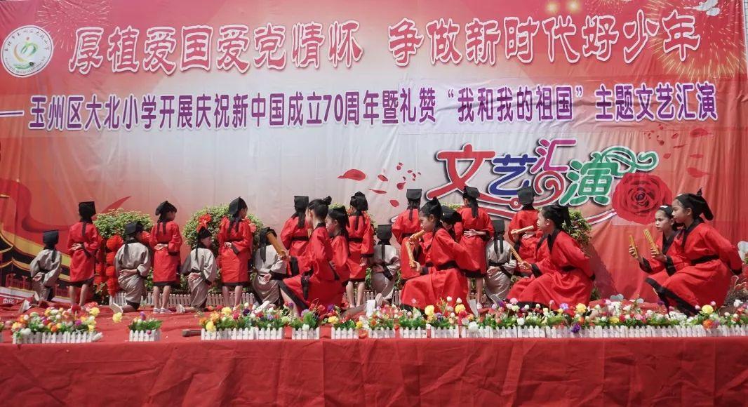 国美零售创始人黄光裕回归国美后首次公开亮相，释放出哪些关键信息？游戏画面